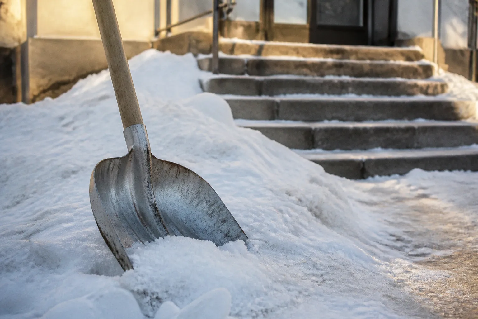 Befreiung vom Winterdienst im Alter: Ein gefährlicher Irrtum