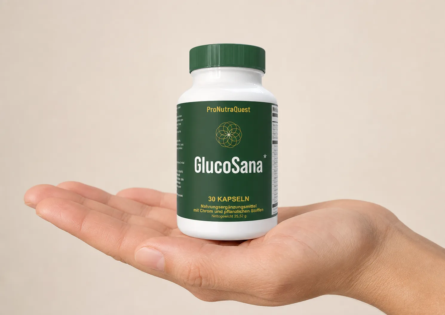 GlucoSana — Verpackung in der Hand