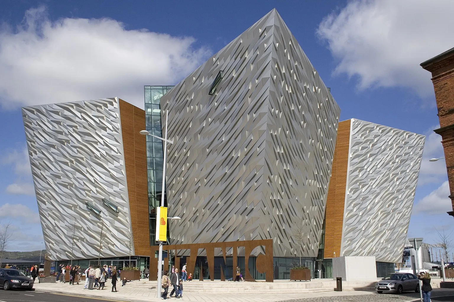 Tickets kaufen Titanic Belfast: Warum Spontankäufe oft scheitern